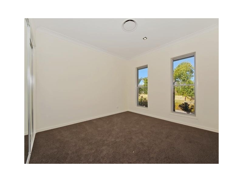 4 Limmen Street, Pimpama QLD 4209
