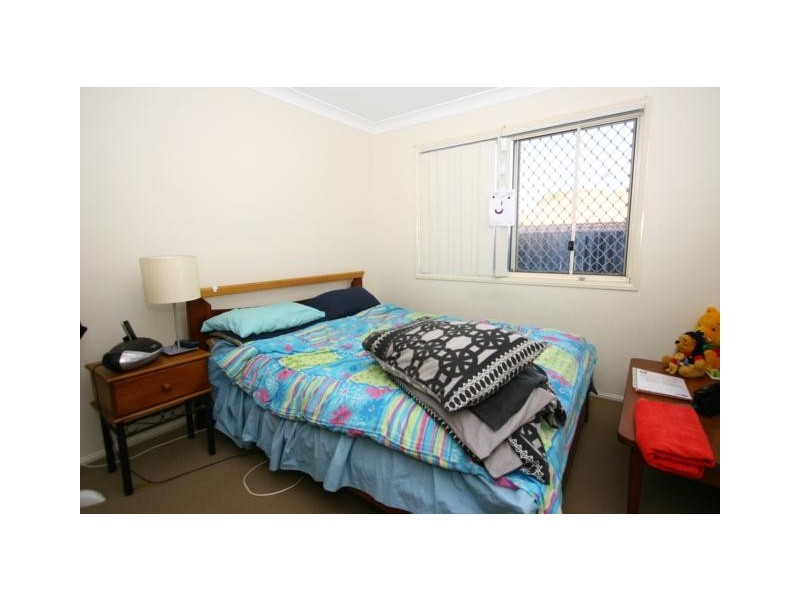 1/6 Usher Avenue, Labrador QLD 4215