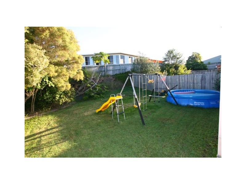 1/6 Usher Avenue, Labrador QLD 4215