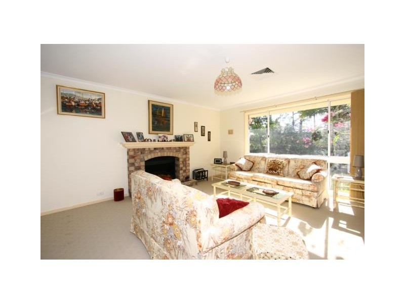 5 Centre Court, Oxenford QLD 4210