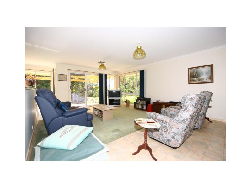 5 Centre Court, Oxenford QLD 4210