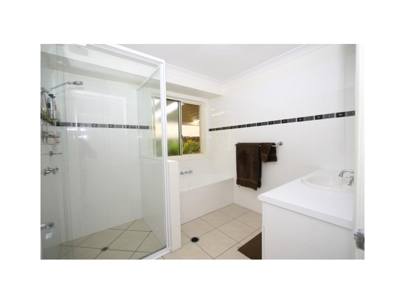 21 Pasture Place, Mount Nathan QLD 4211