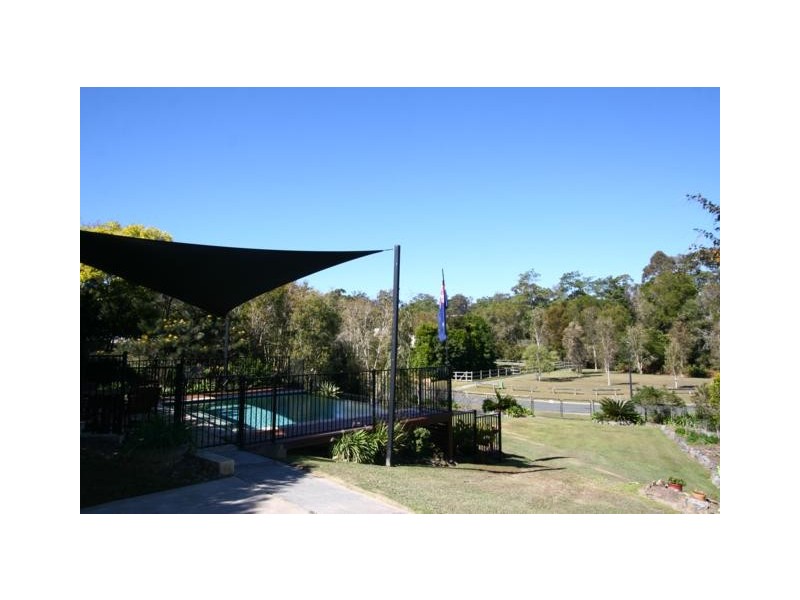 21 Pasture Place, Mount Nathan QLD 4211