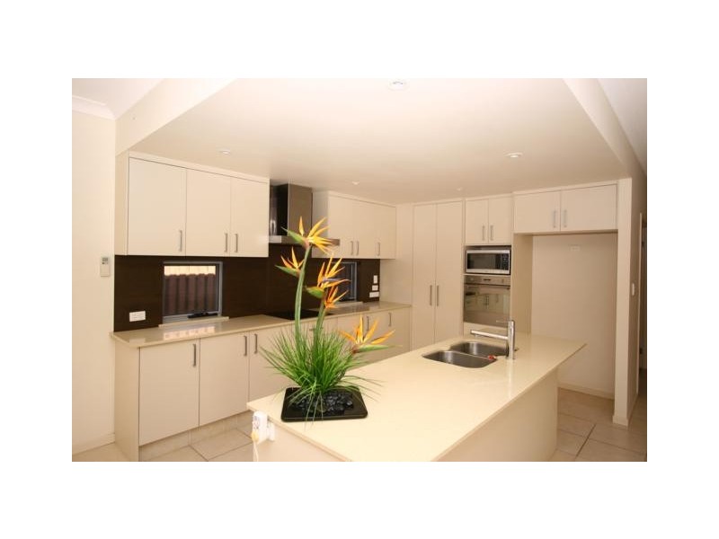 19 Garawarra Crescent, Upper Coomera QLD 4209