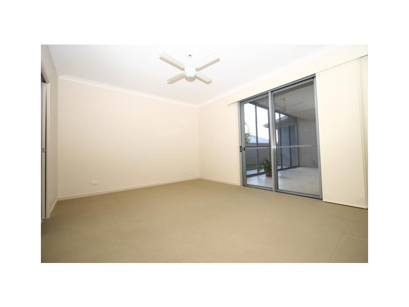 19 Garawarra Crescent, Upper Coomera QLD 4209