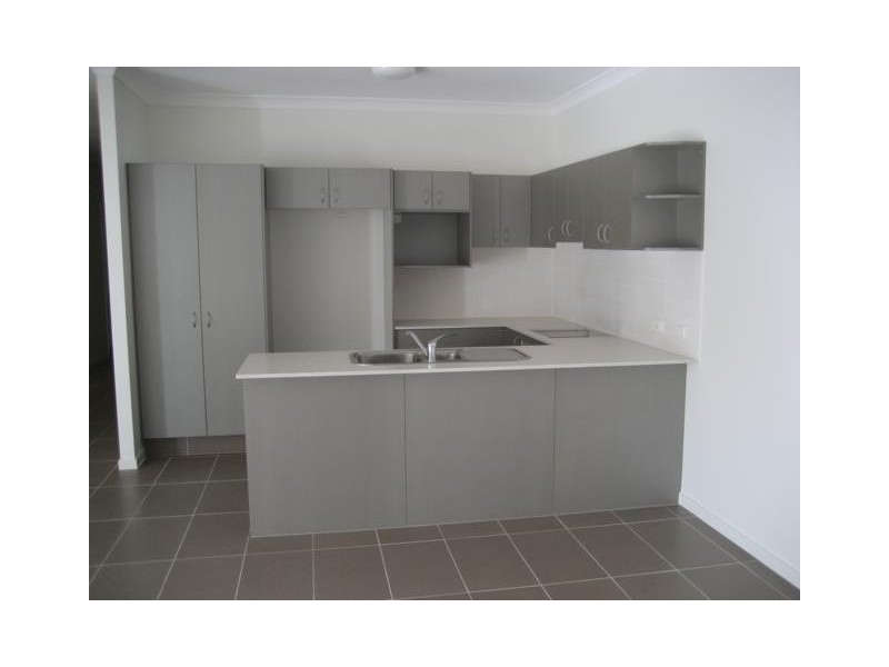 1/1 Wright Court, Upper Coomera QLD 4209