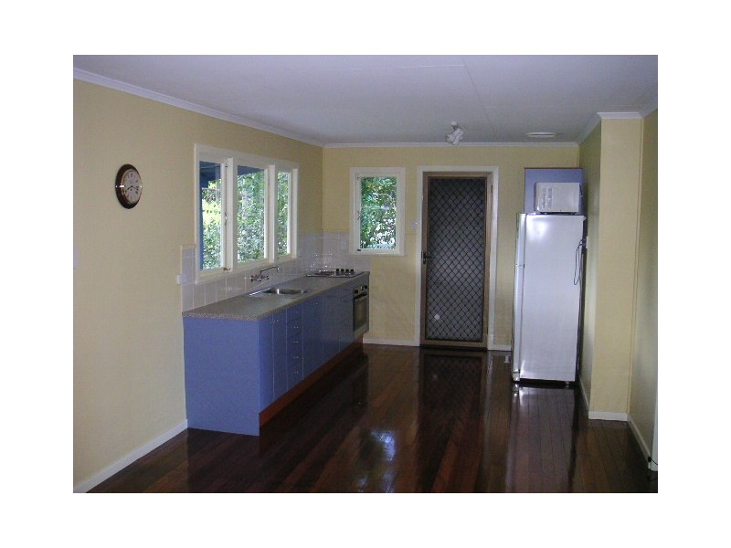 15 Logan Street, North Booval QLD 4304