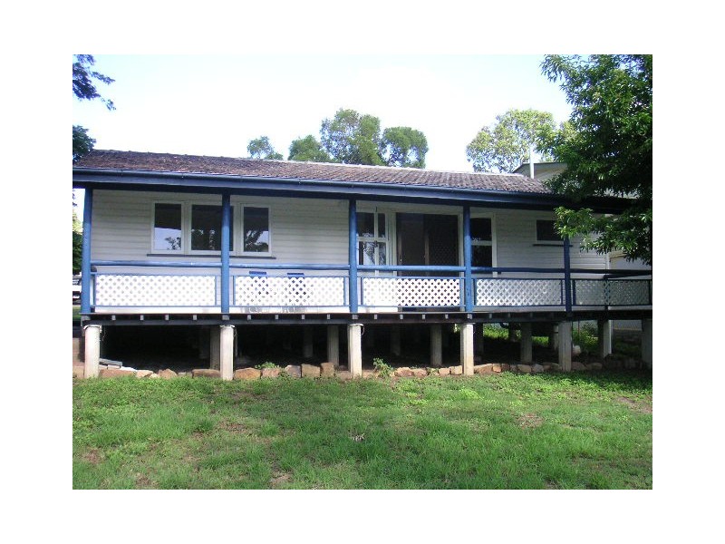 15 Logan Street, North Booval QLD 4304