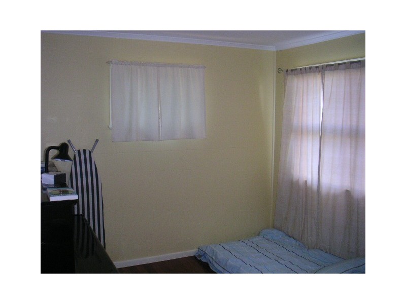 15 Logan Street, North Booval QLD 4304