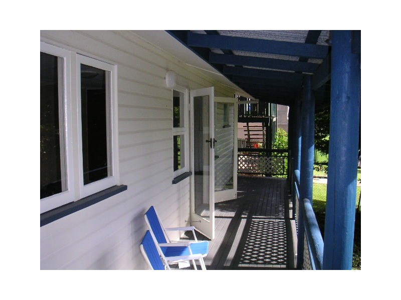 15 Logan Street, North Booval QLD 4304