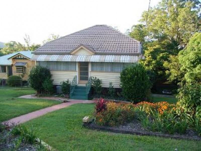 77 Northam Avenue, Bardon QLD 4065