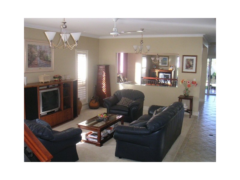 80 King Arthur Terrace, Tennyson QLD 4105