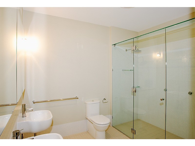 4 / 241 Given Terrace, Paddington QLD 4064