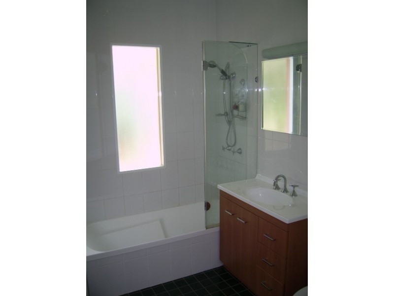 167B Jubilee Tce, Bardon QLD 4065