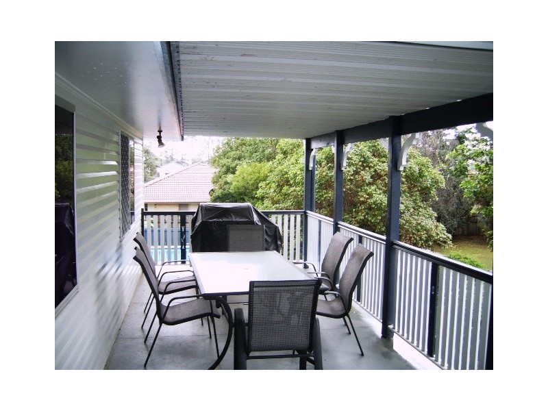 50 Pleasant Drive, Albany Creek QLD 4035