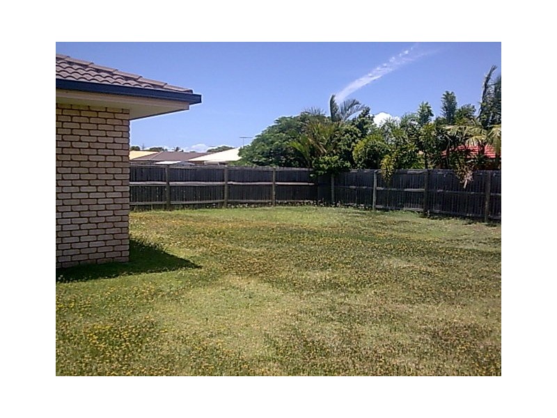11 Gale Street, Scarborough QLD 4020