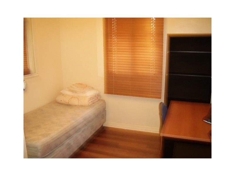 2/104 Butterfield Street, Herston QLD 4006