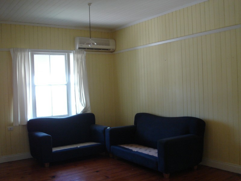 25 Wilton Terrace, Yeronga QLD 4104