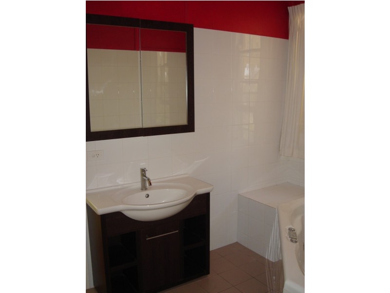 25 Wilton Terrace, Yeronga QLD 4104