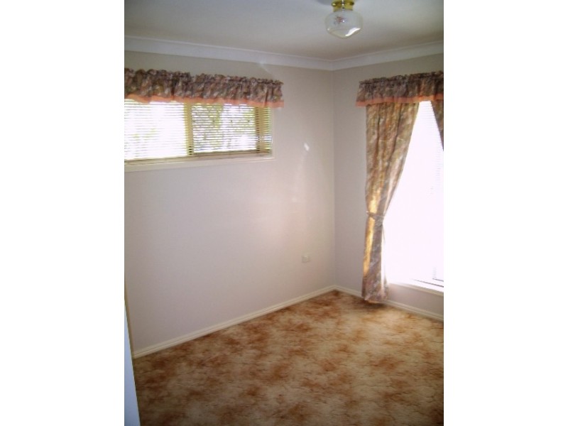 1/95B Jacaranda Street, North Booval QLD 4304