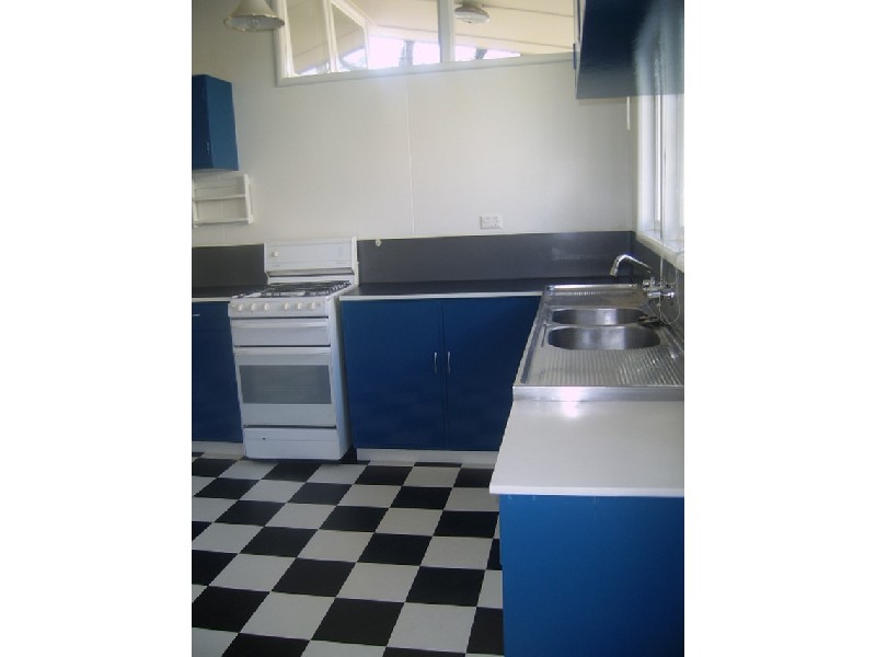 8 North Street, Newmarket QLD 4051