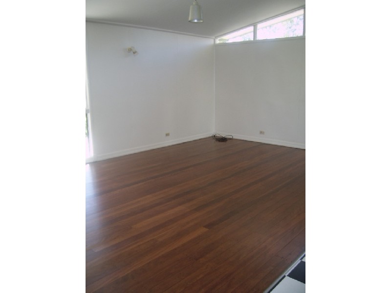 8 North Street, Newmarket QLD 4051