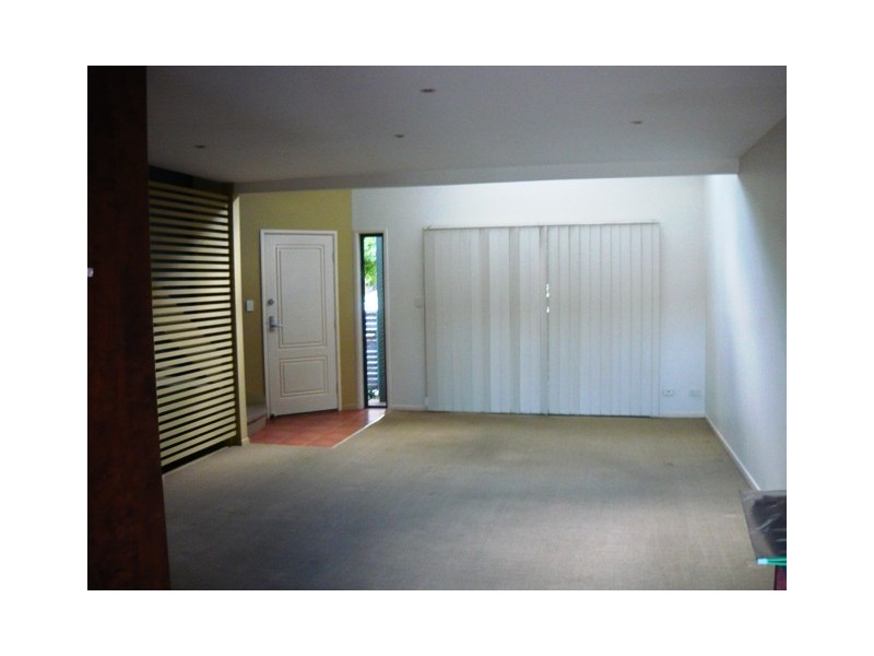 3/58 York Parade, Spring Hill QLD 4000