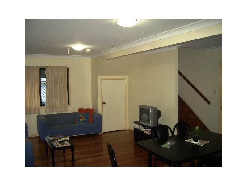 Room 4/12B Brook Street, Highgate Hill QLD 4101
