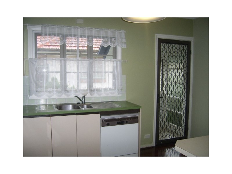 24 Dawn Street, Kedron QLD 4031