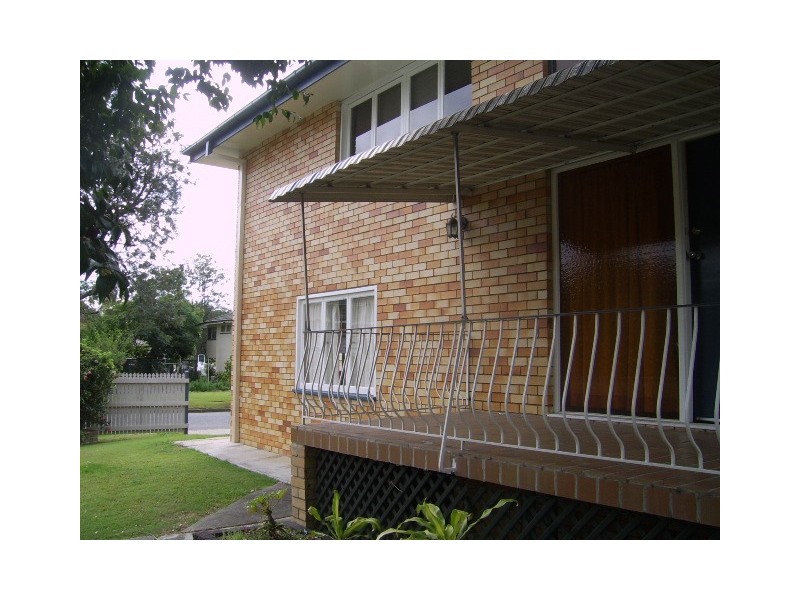 15 Cranbourne Street, Chermside West QLD 4032