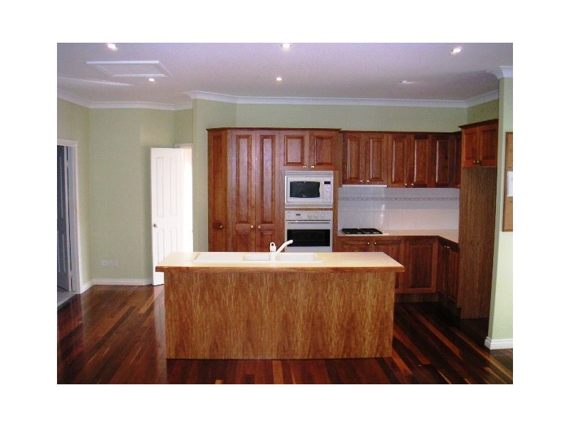 32 Peterson Place, Bridgeman Downs QLD 4035