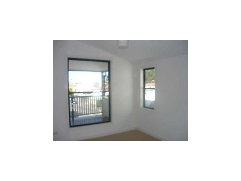2/112 Kennigo Street, Spring Hill QLD 4000