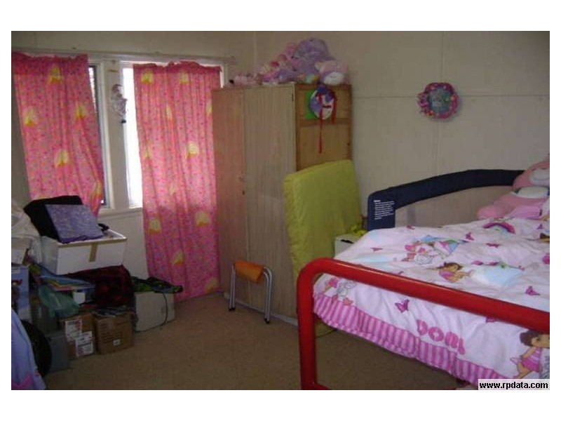 42 Herbert St, Sadliers Crossing QLD 4305