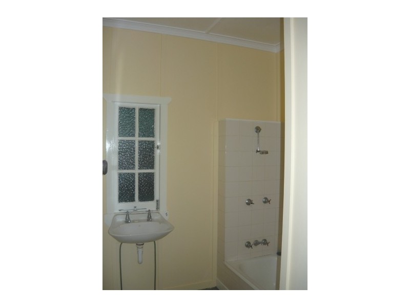 2/85 Kennigo Street, Spring Hill QLD 4000