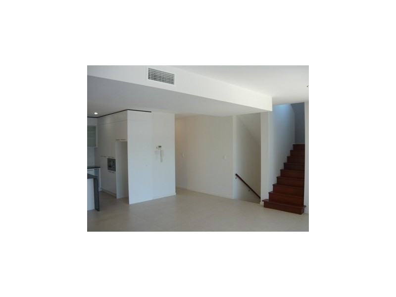 1/45 Cunningham St, Taringa QLD 4068