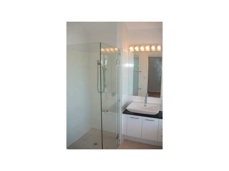 1/45 Cunningham St, Taringa QLD 4068