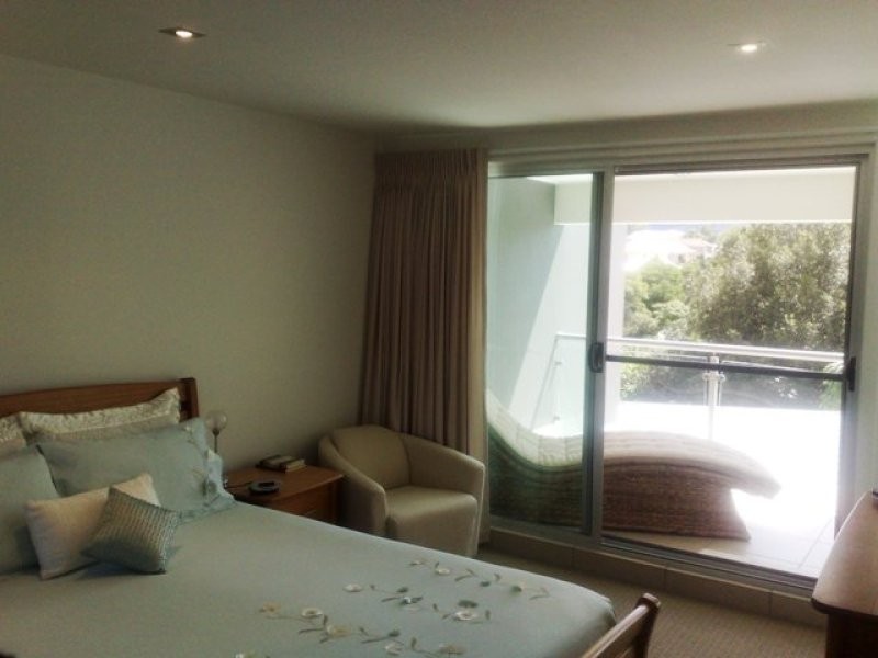 1/62 Armadale Street, St Lucia QLD 4067