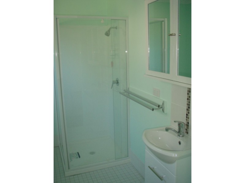 3/33 Tingalpa Street, Wynnum QLD 4178