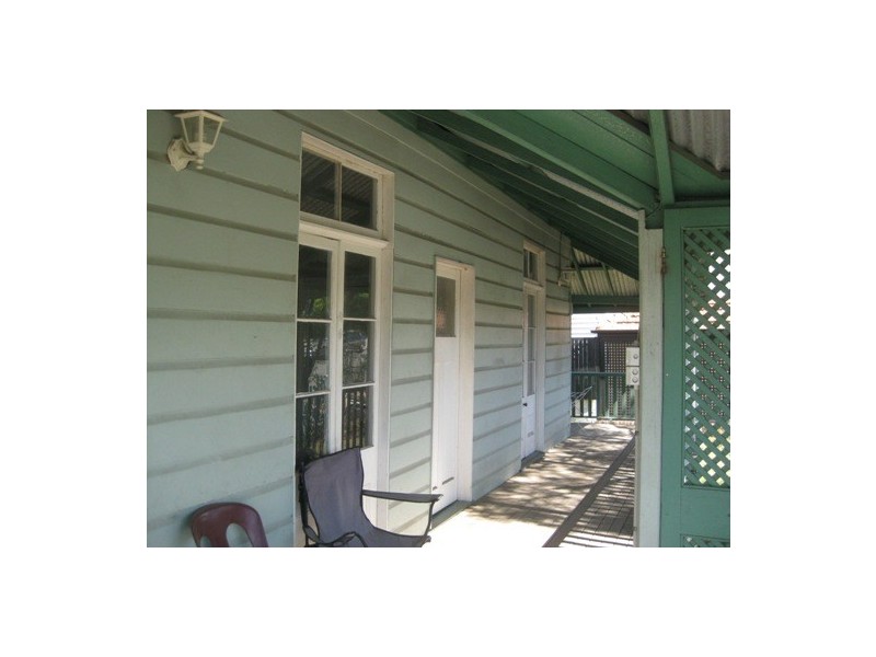 11 Camden Street, Albion QLD 4010