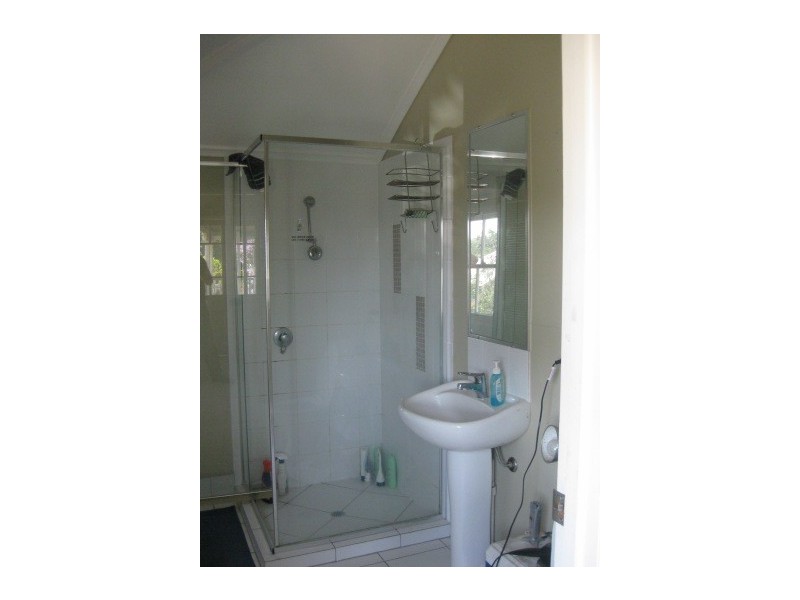 11 Camden Street, Albion QLD 4010