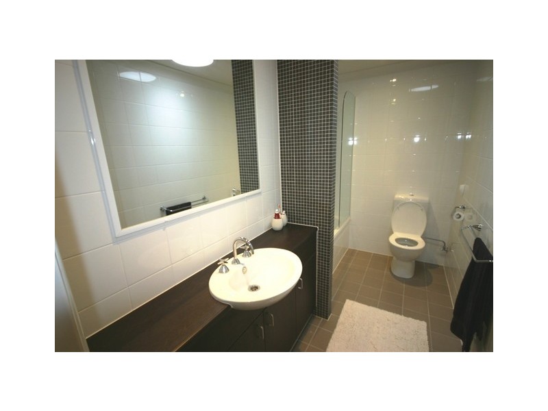 44 WICKHAM STREET, Morningside QLD 4170