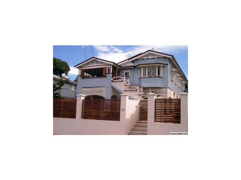 38  GILBERT STREET, Windsor QLD 4030