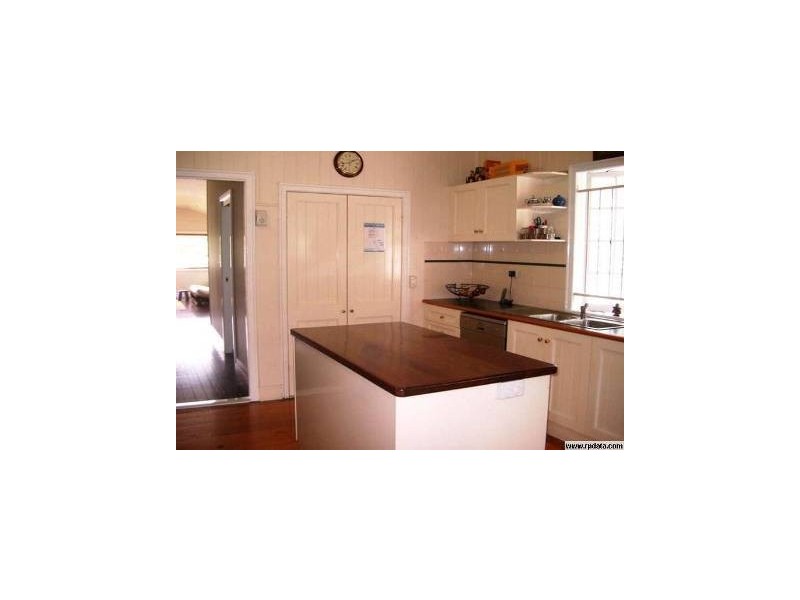 38  GILBERT STREET, Windsor QLD 4030