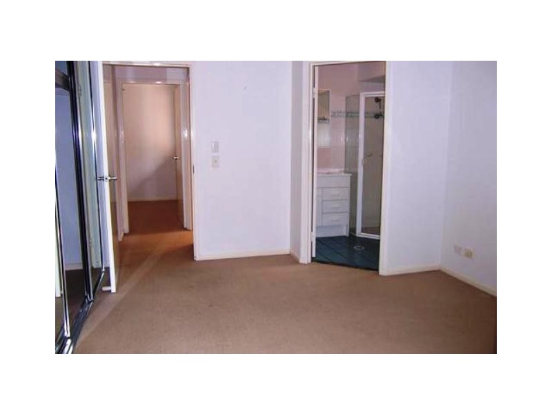 7/52 YORK STREET, Indooroopilly QLD 4068