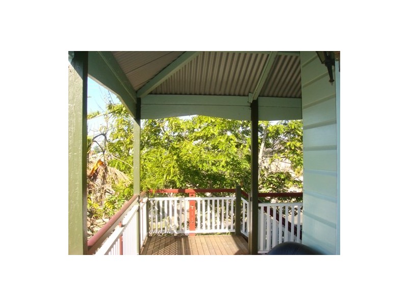 6 Clarendon Street, East Brisbane QLD 4169