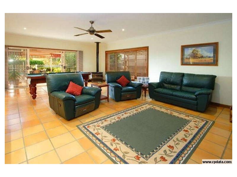 7 YARRA CL, Westlake QLD 4074