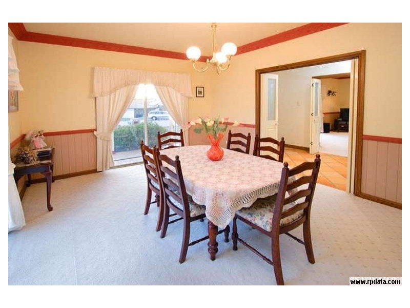 7 YARRA CL, Westlake QLD 4074