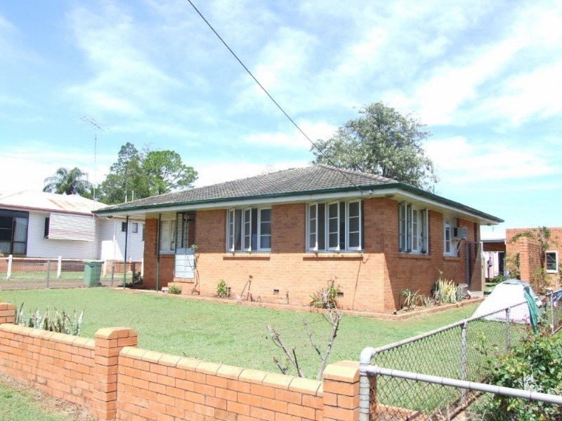 9 HOOD STREET, Gatton QLD 4343