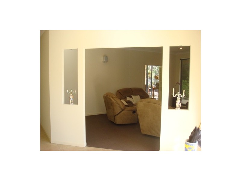 8 Springbook Court, Cashmere QLD 4500