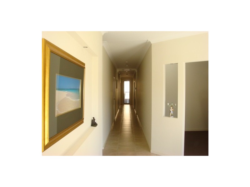 8 Springbook Court, Cashmere QLD 4500